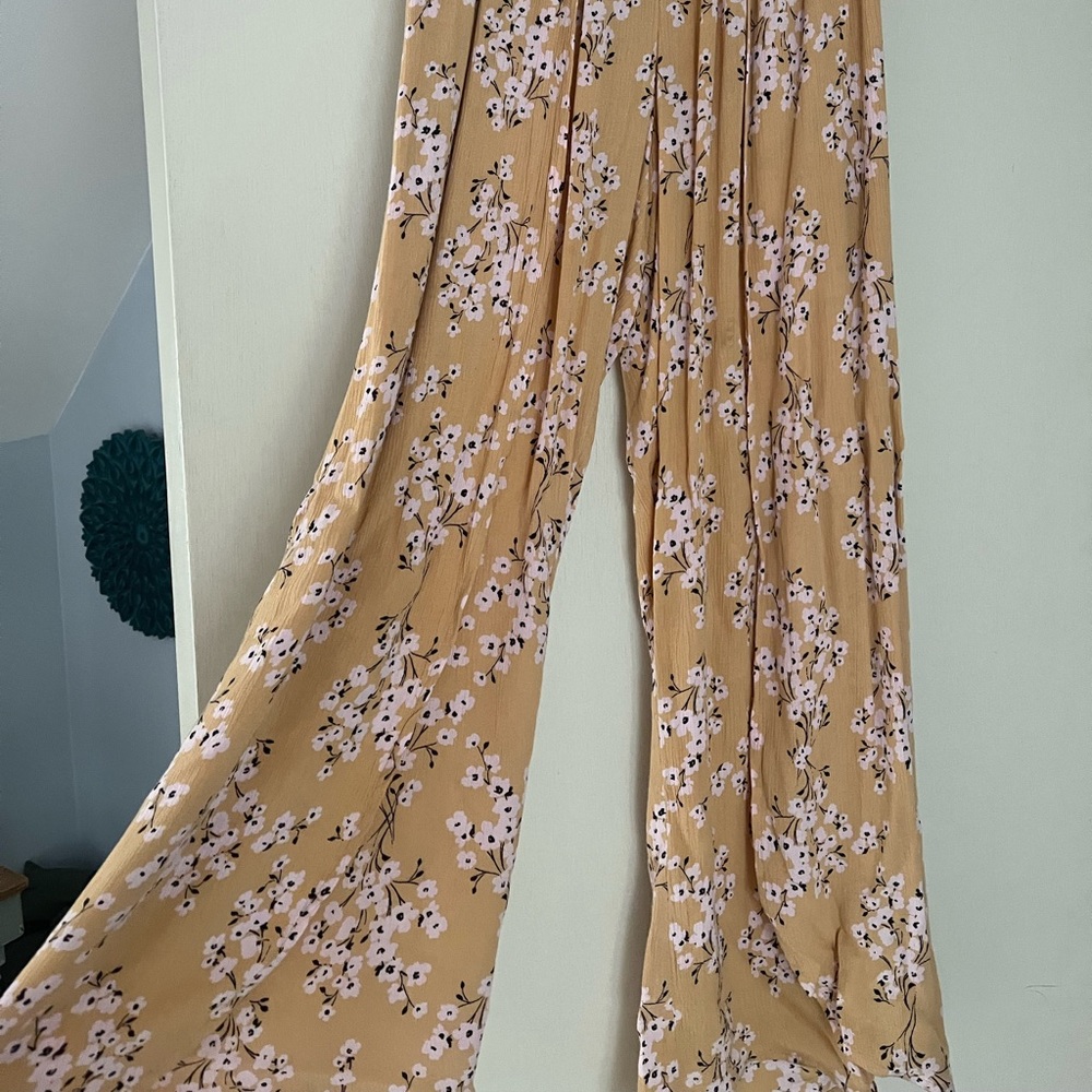 Billabong flowy pants